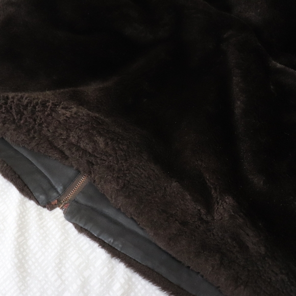 Oversize  faux fur dark brown teddy coat with hood - Picture 10 of 10